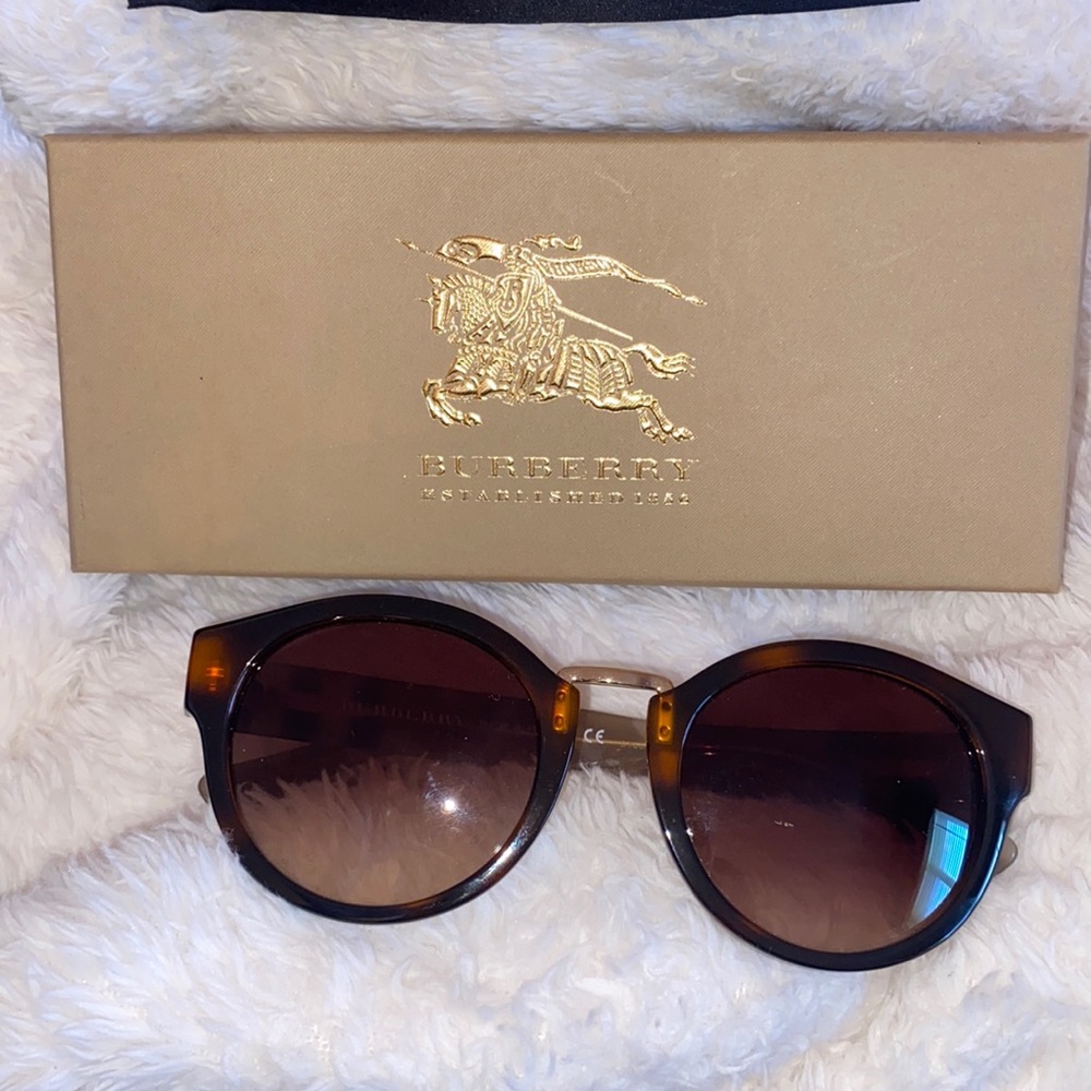 Burberry sunglasses